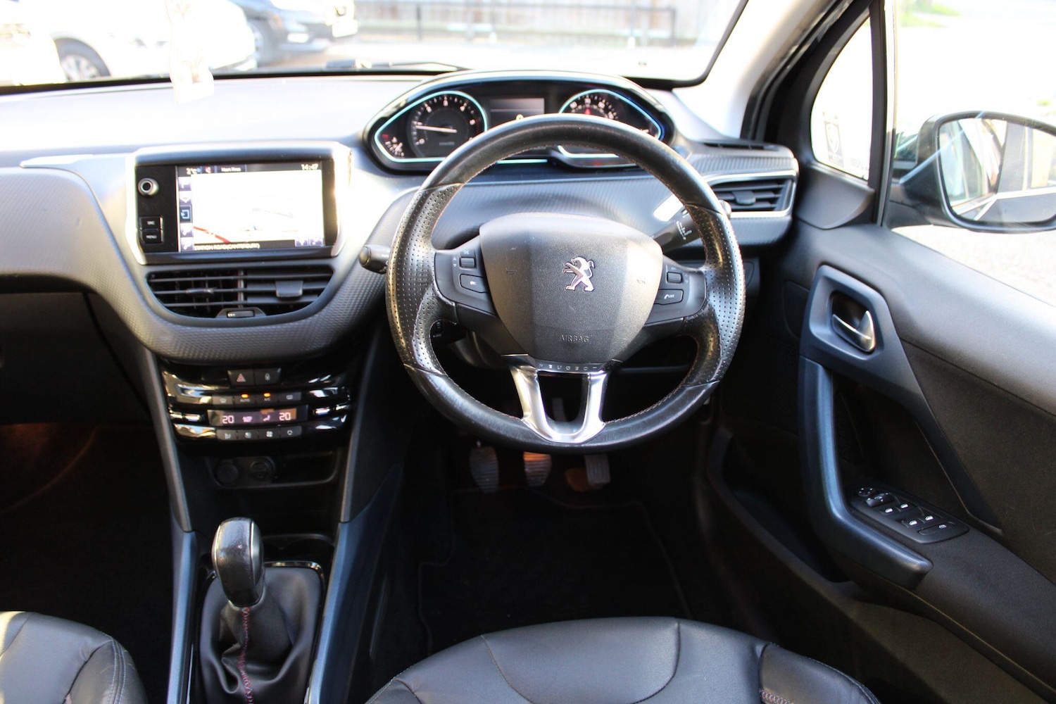 Used Peugeot 2008 2014 for sale - 76620162: Photo 13