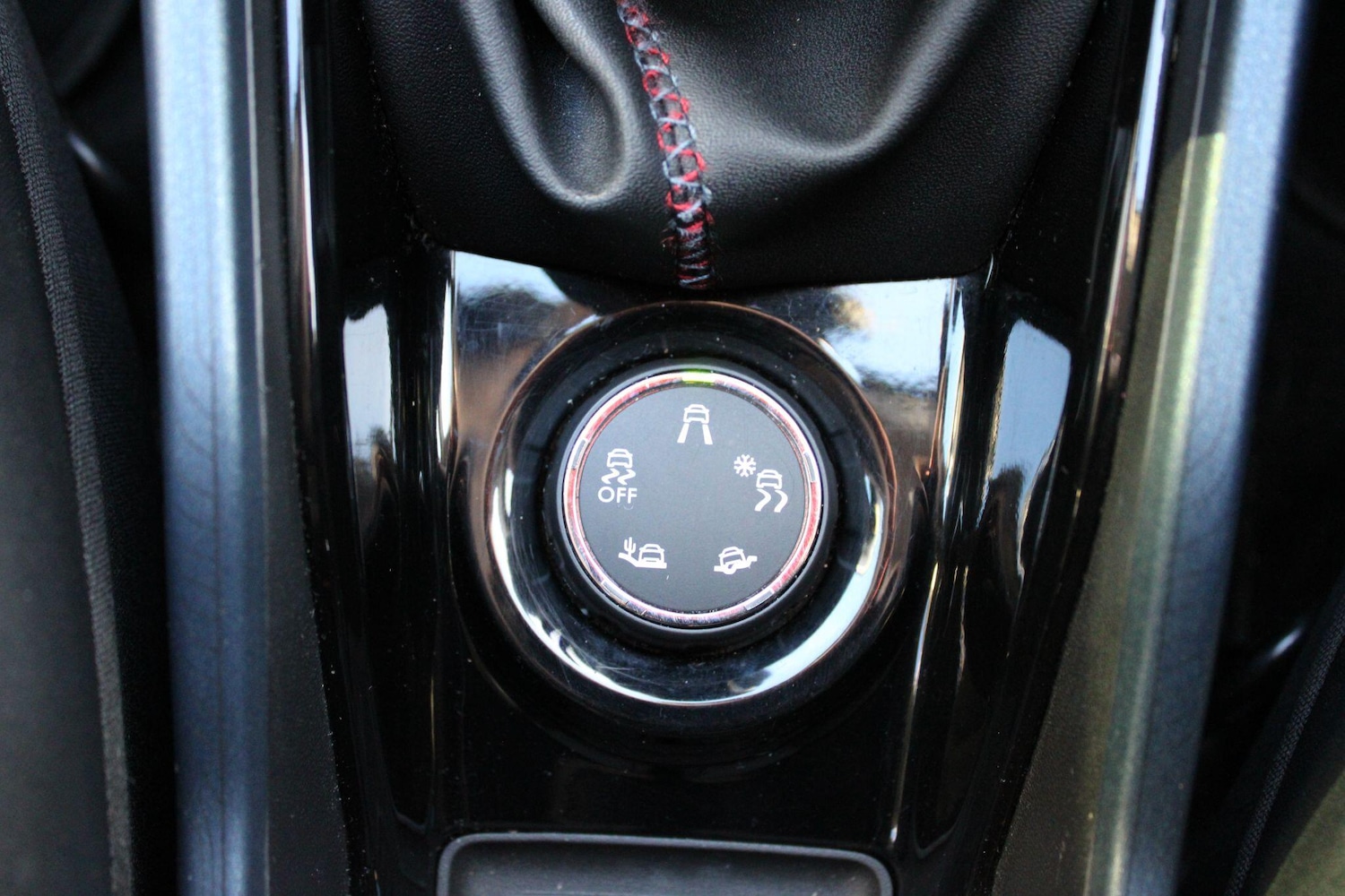 Used Peugeot 2008 2014 for sale - 76620162: Photo 20