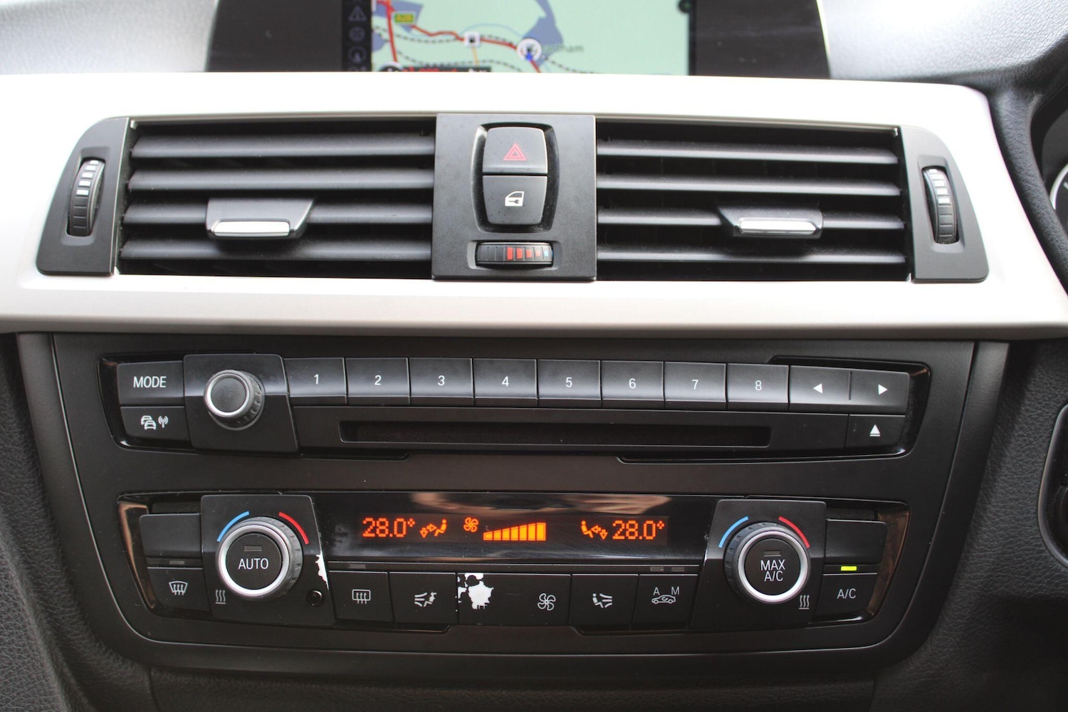 Used BMW 3 Series 2014 for sale - 77358989: Photo 18