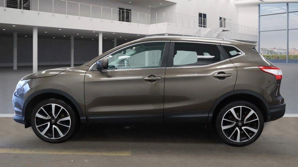 Used Nissan Qashqai 2014 for sale - 77559216: Photo 6