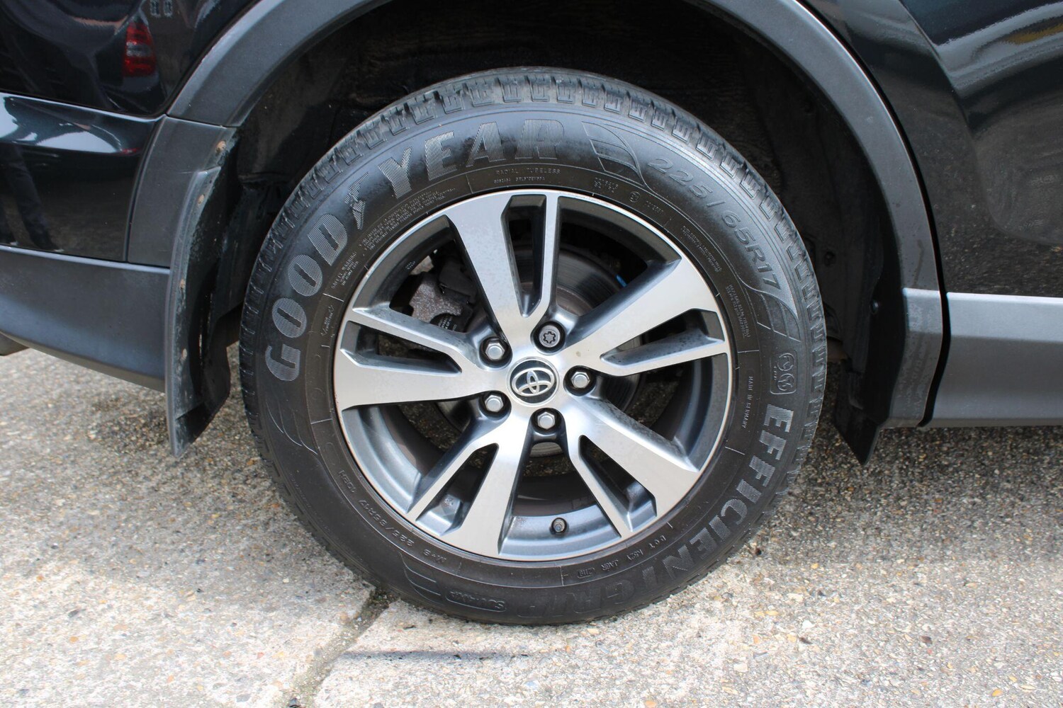 Used Toyota RAV4 2015 for sale - 77982526: Photo 10