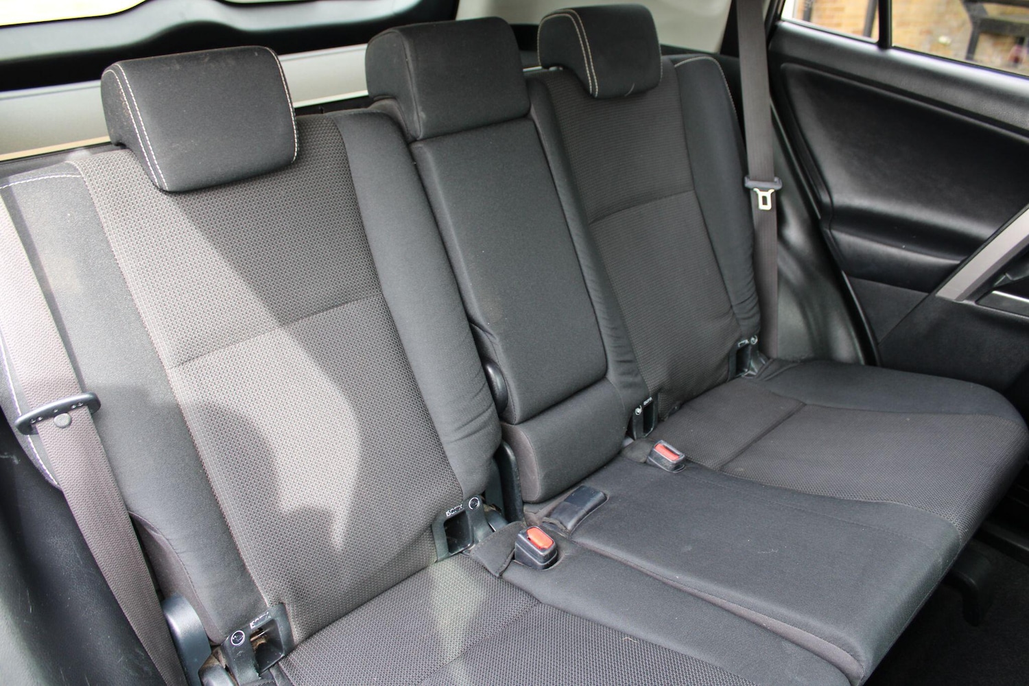 Used Toyota RAV4 2015 for sale - 77982526: Photo 13