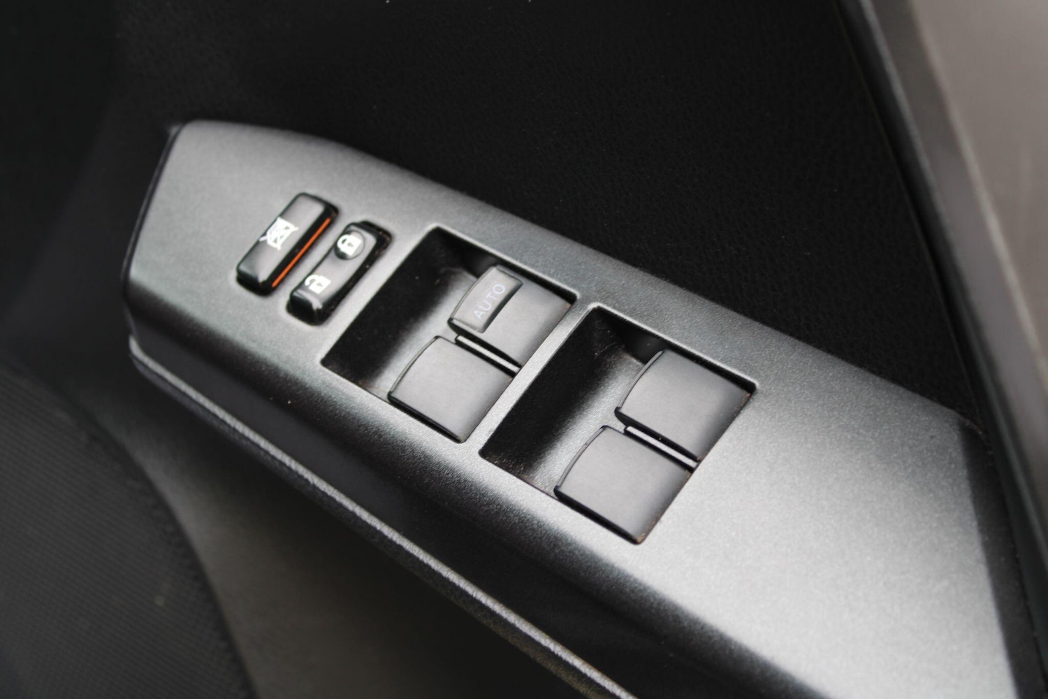 Used Toyota RAV4 2015 for sale - 77982526: Photo 17