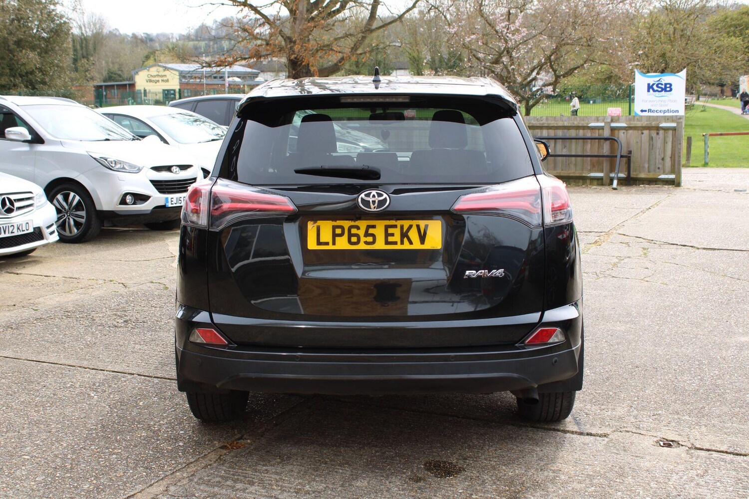 Used Toyota RAV4 2015 for sale - 77982526: Photo 4