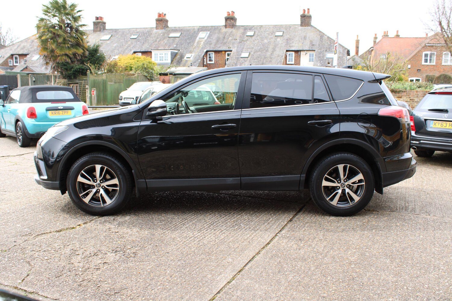 Used Toyota RAV4 2015 for sale - 77982526: Photo 6