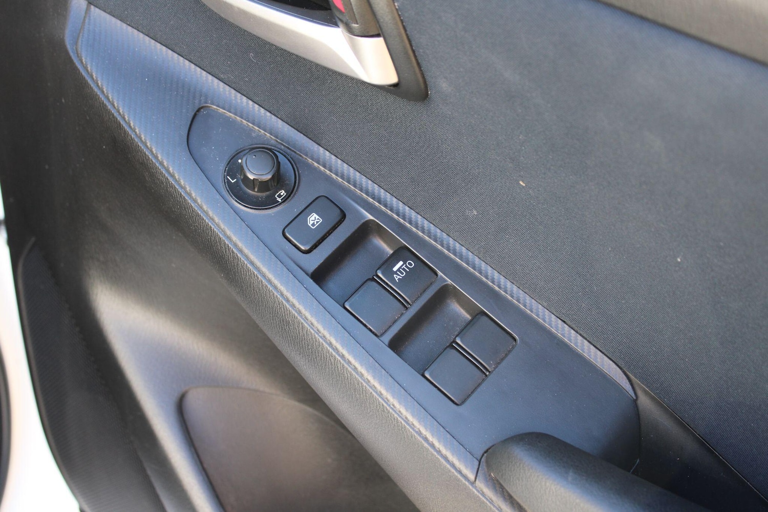 Used Mazda Mazda2 2016 for sale - 77940179: Photo 15