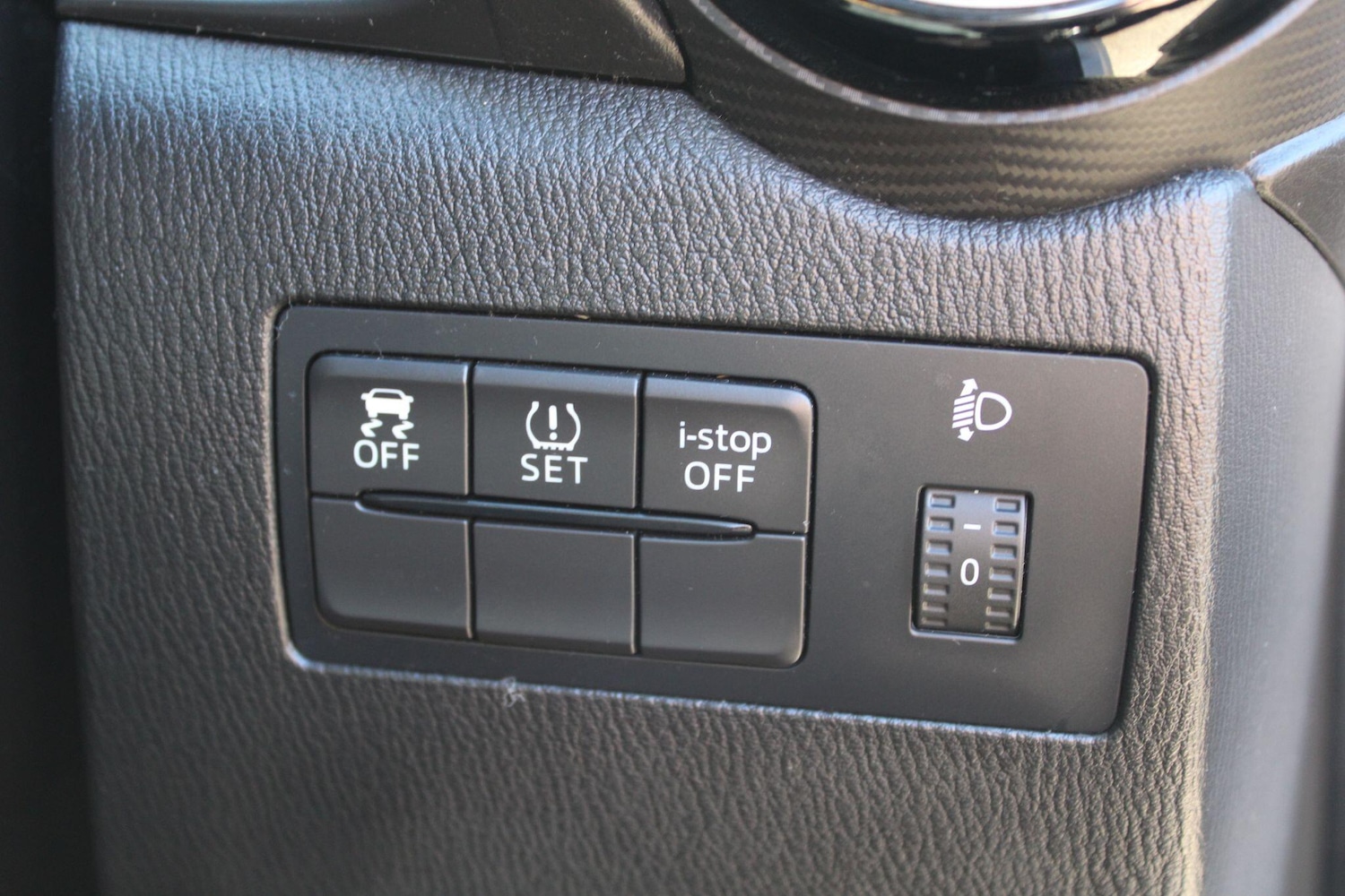 Used Mazda Mazda2 2016 for sale - 77940179: Photo 16