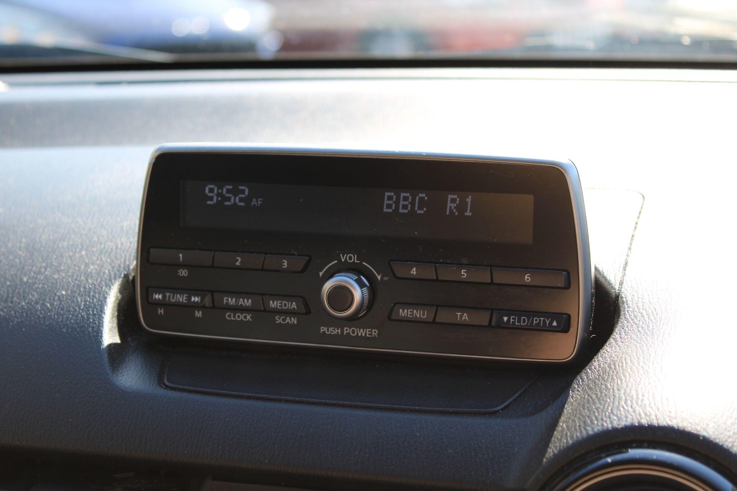 Used Mazda Mazda2 2016 for sale - 77940179: Photo 17