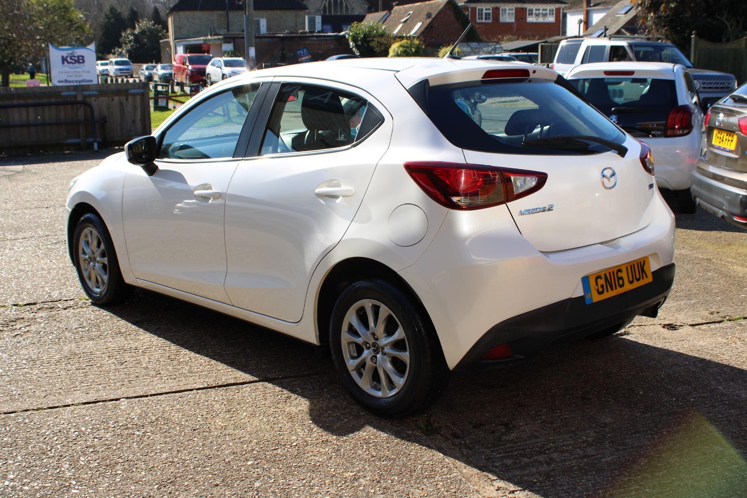 Used Mazda Mazda2 2016 for sale - 77940179: Photo 5