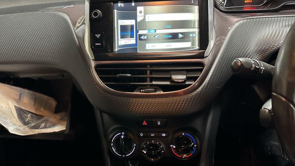 Used Peugeot 2008 2014 for sale - 77344480: Photo 11