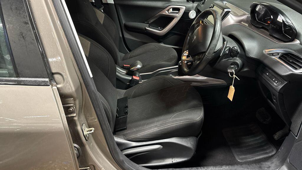 Used Peugeot 2008 2014 for sale - 77344480: Photo 9