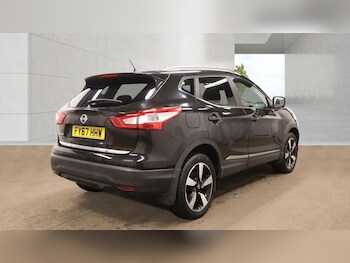 Used Nissan Qashqai 2017 for sale - 78261411: Photo