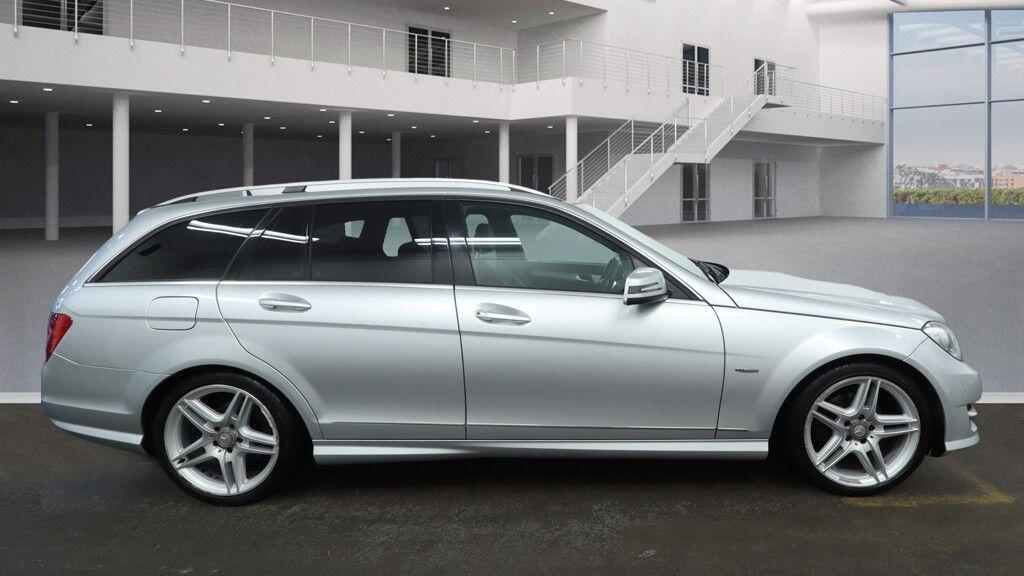Used Mercedes-Benz C Class 2012 for sale - 77320396: Photo 5