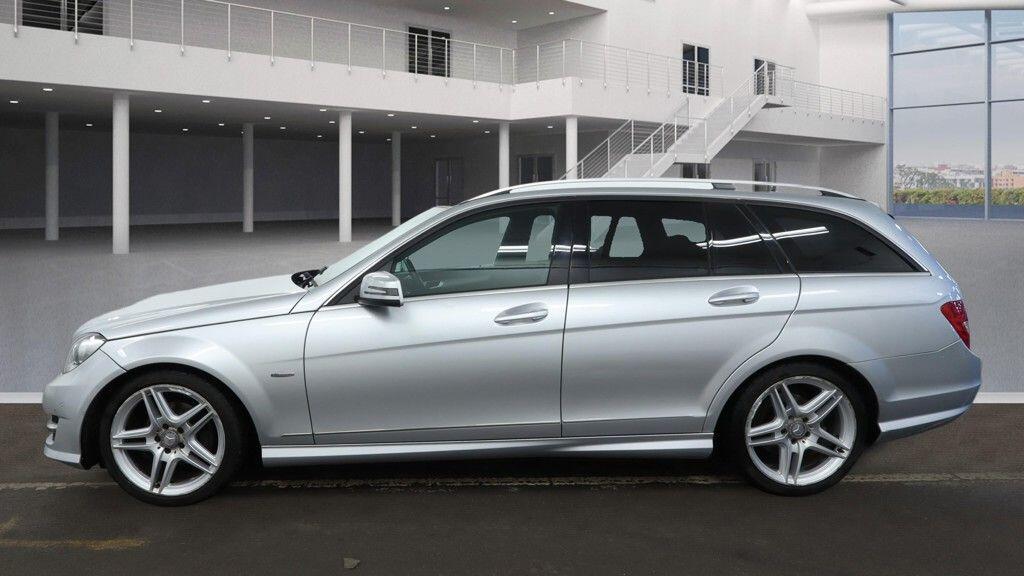 Used Mercedes-Benz C Class 2012 for sale - 77320396: Photo 6