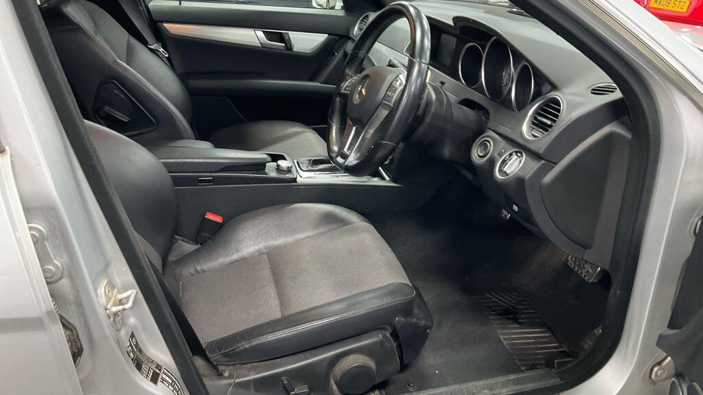 Used Mercedes-Benz C Class 2012 for sale - 77320396: Photo 8