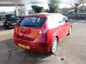 Used Hyundai i30 2011 for sale - 77016678: Photo