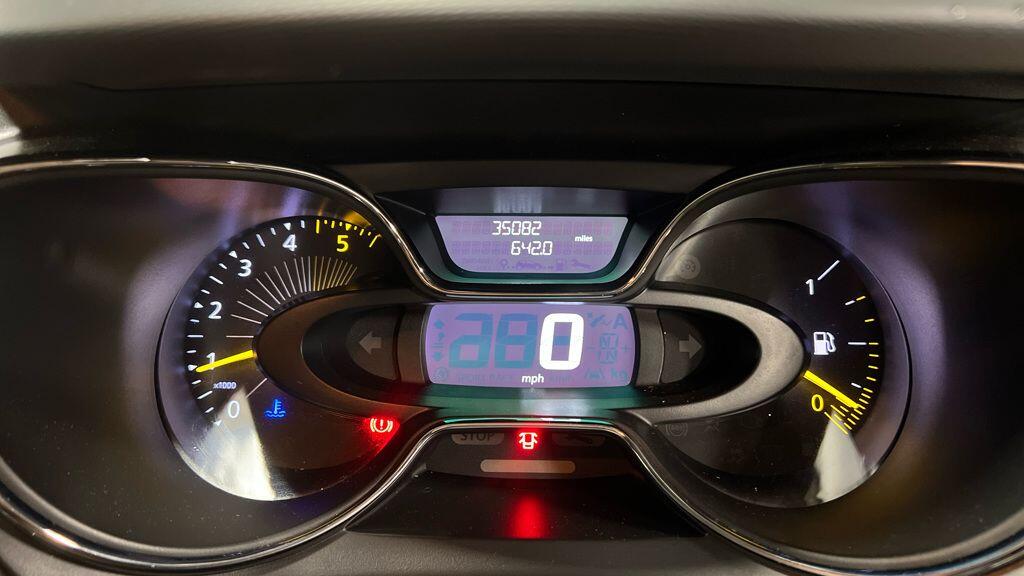 Used Renault Captur 2015 for sale - 76457998: Photo 10