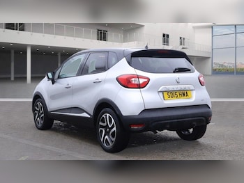 Used Renault Captur 2015 for sale - 76457998: Photo
