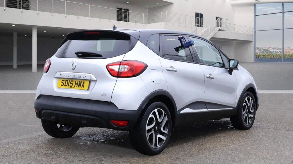 Used Renault Captur 2015 for sale - 76457998: Photo 4
