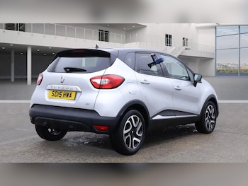 Used Renault Captur 2015 for sale - 76457998: Photo