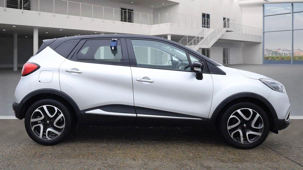 Used Renault Captur 2015 for sale - 76457998: Photo 5