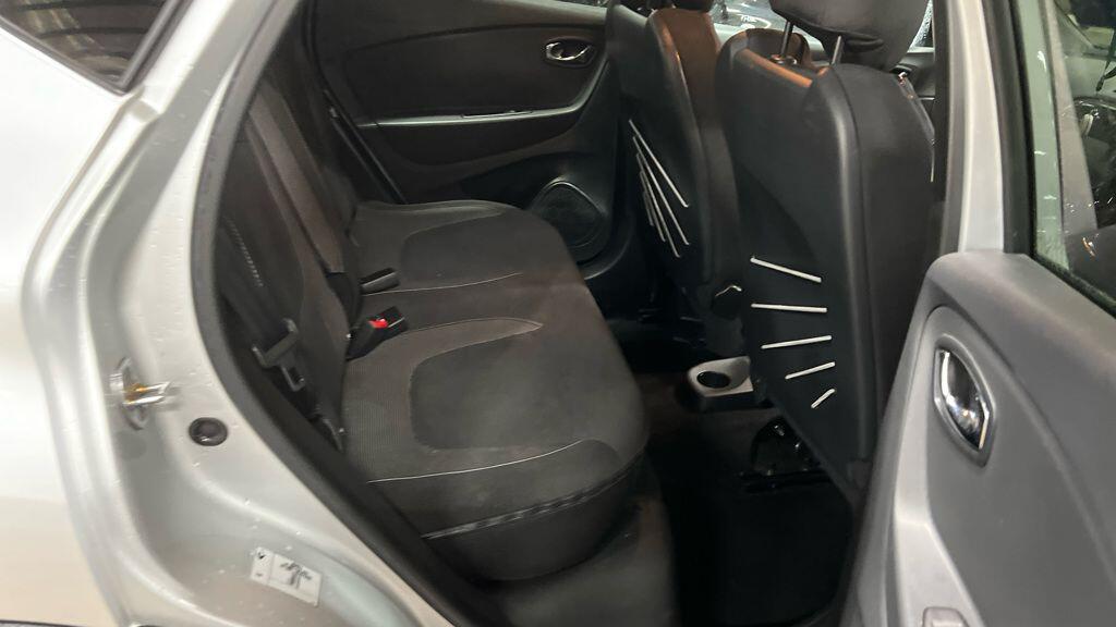 Used Renault Captur 2015 for sale - 76457998: Photo 8