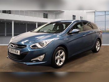 Used Hyundai i40 2015 for sale - 77320199: Photo