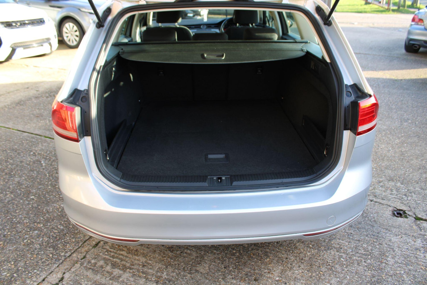 Used Volkswagen Passat 2015 for sale - 76585247: Photo 11