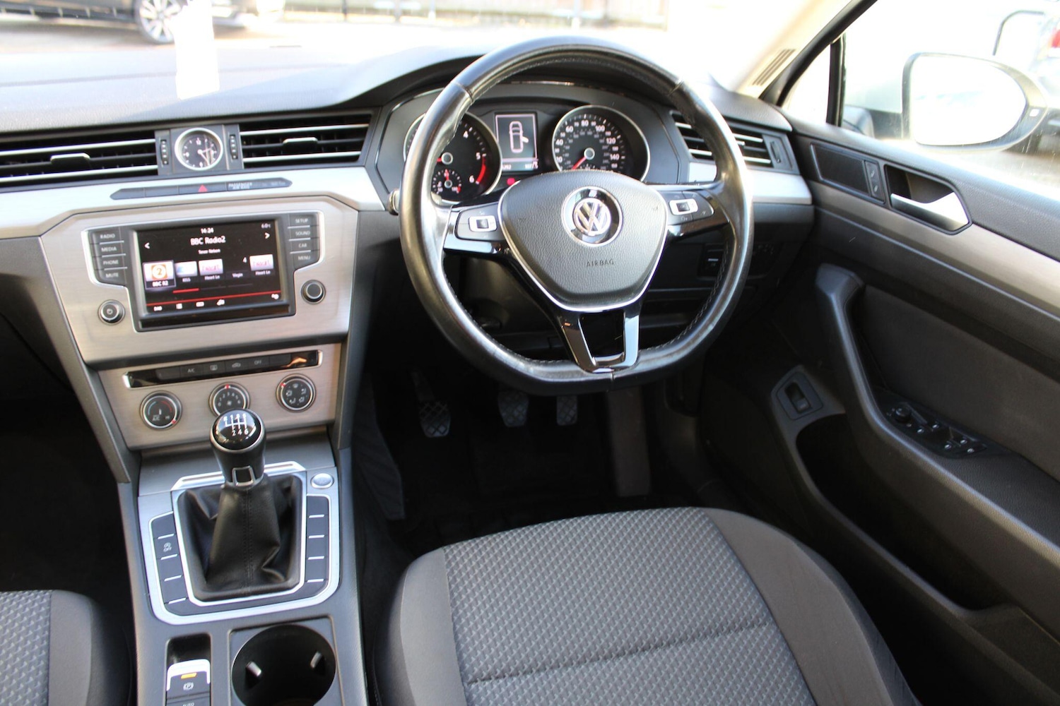 Used Volkswagen Passat 2015 for sale - 76585247: Photo 15