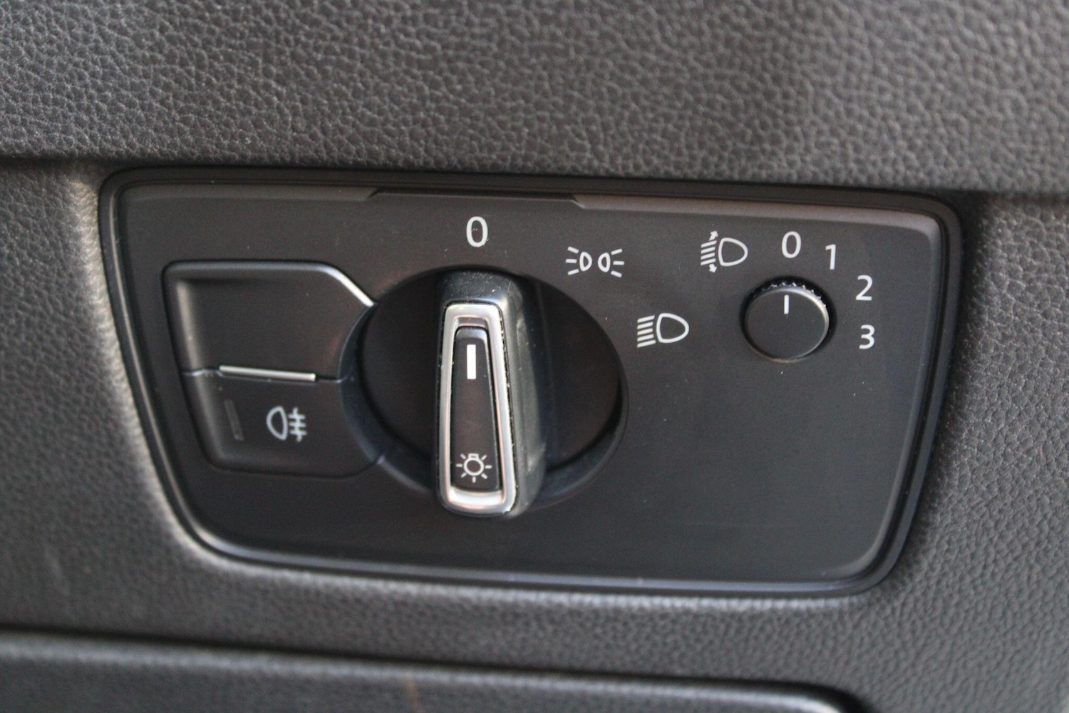 Used Volkswagen Passat 2015 for sale - 76585247: Photo 18