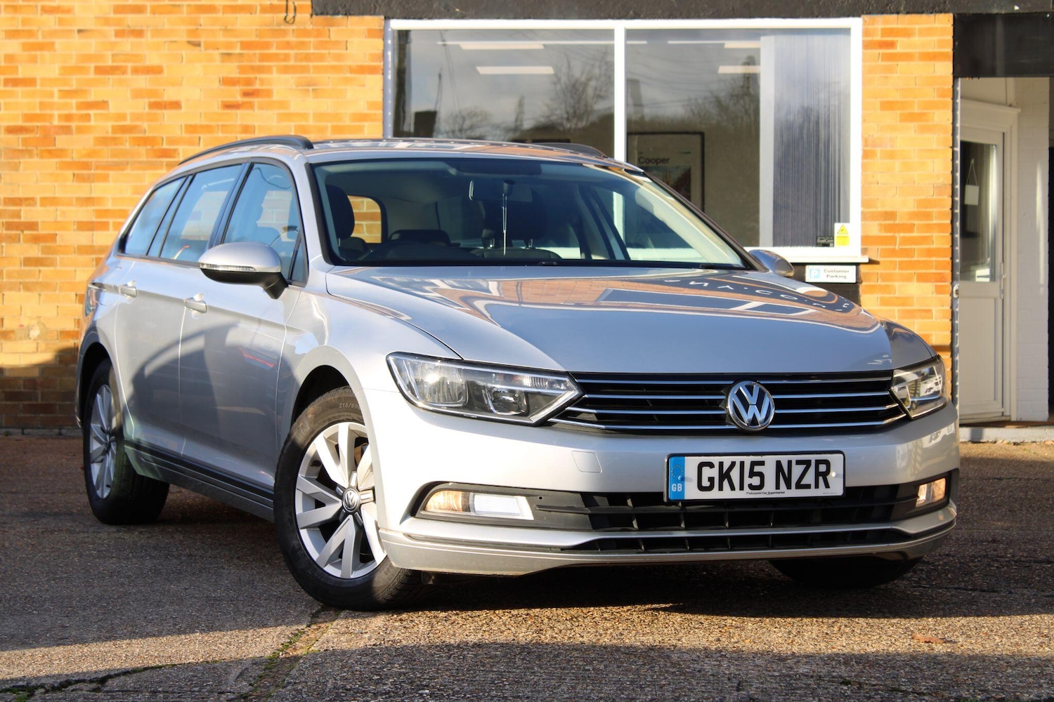 Used Volkswagen Passat 2015 for sale - 76585247: Photo 2