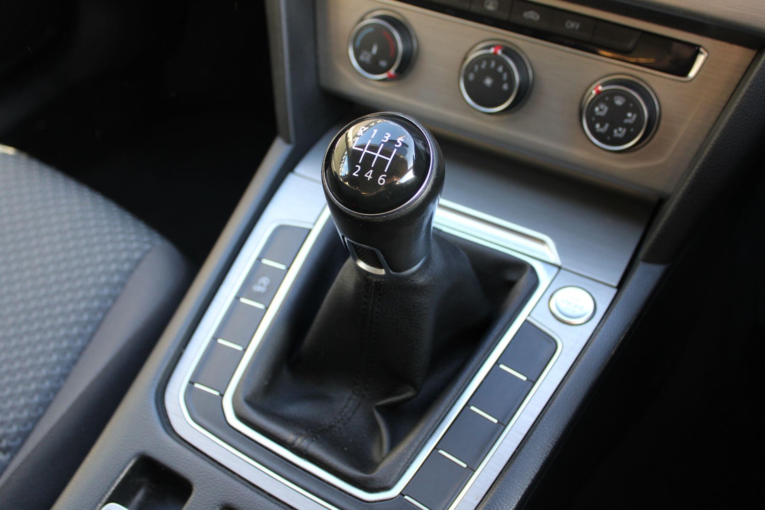 Used Volkswagen Passat 2015 for sale - 76585247: Photo 23