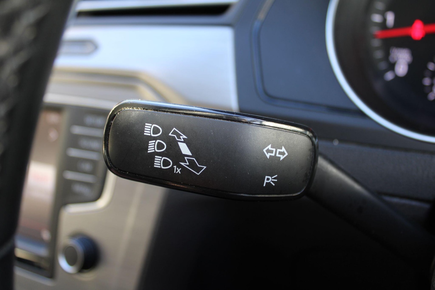 Used Volkswagen Passat 2015 for sale - 76585247: Photo 24