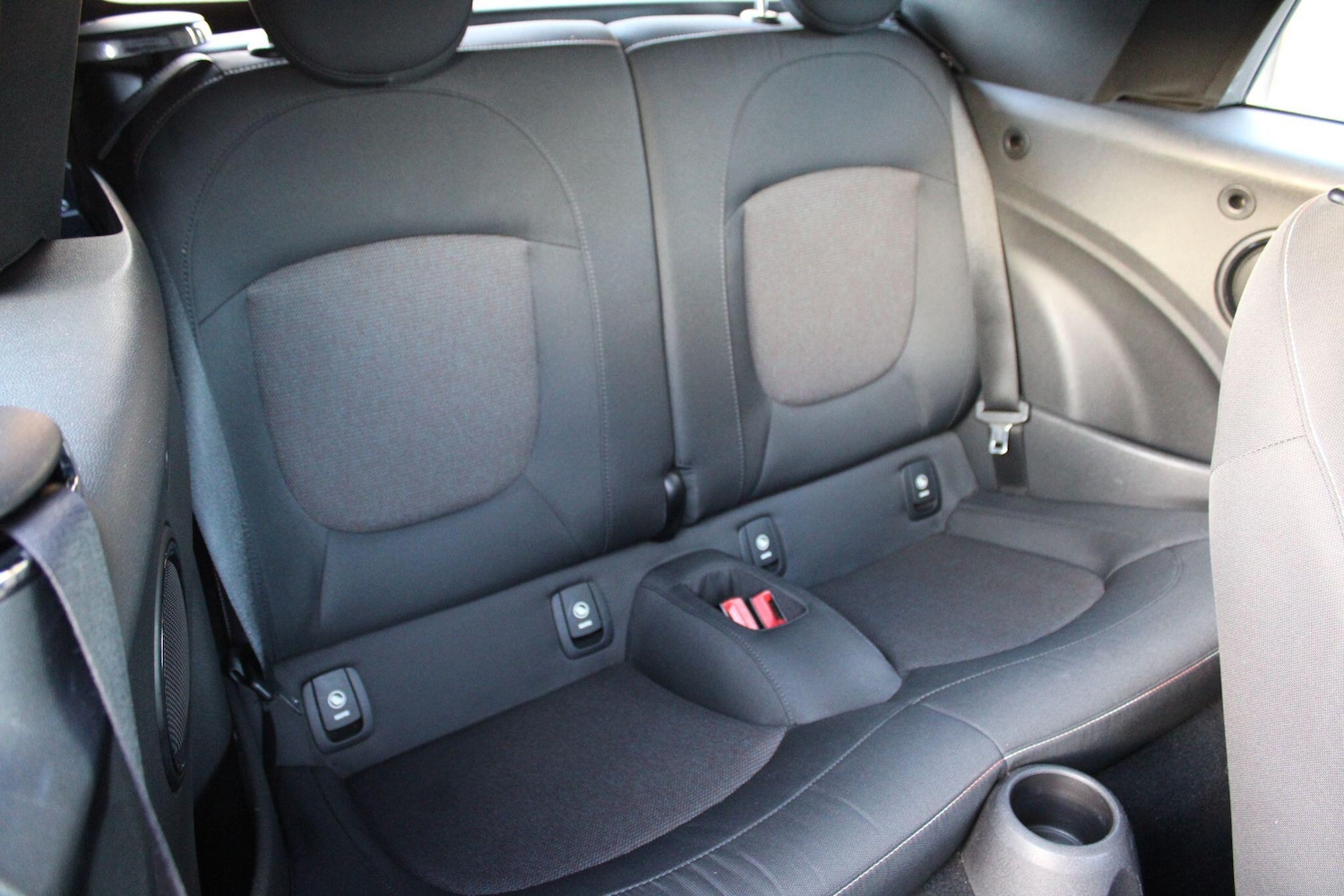 Used MINI Convertible 2016 for sale - 76584473: Photo 12