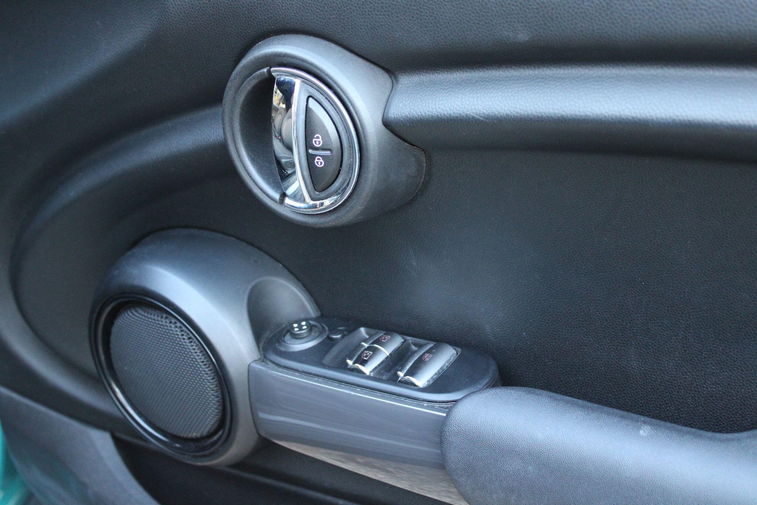 Used MINI Convertible 2016 for sale - 76584473: Photo 25