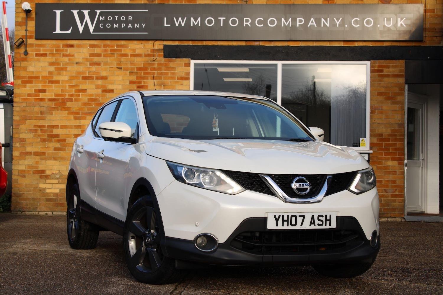Used Nissan Qashqai 2015 for sale - 77162813: Photo 1