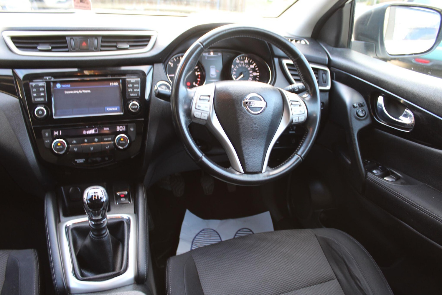 Used Nissan Qashqai 2015 for sale - 77162813: Photo 12