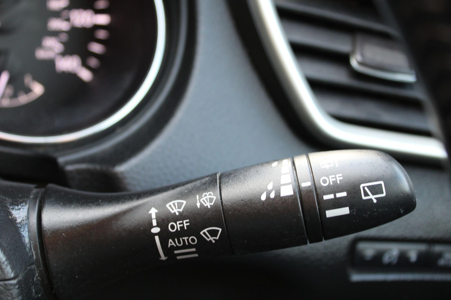 Used Nissan Qashqai 2015 for sale - 77162813: Photo 19