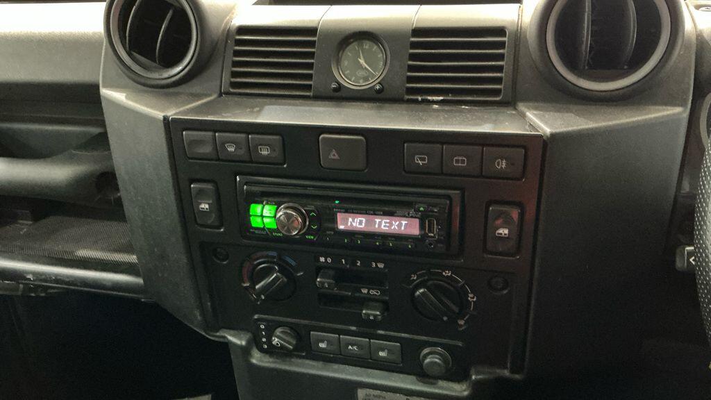 Used Land Rover Defender 2010 for sale - 77769421: Photo 9