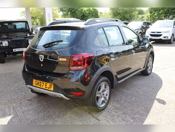 Used Dacia Sandero Stepway 2017 for sale - 78785878: Photo