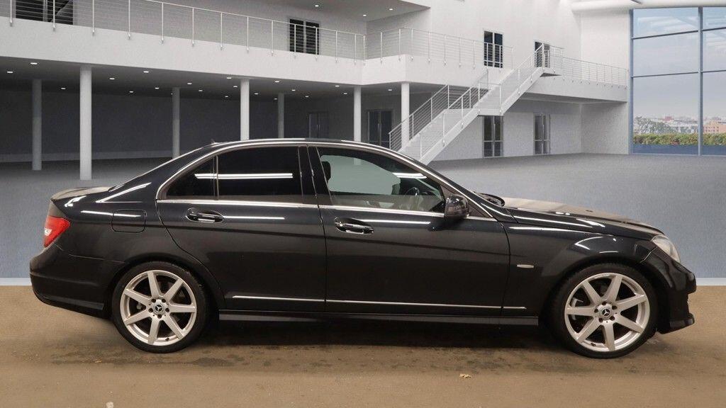 Used Mercedes-Benz C Class 2011 for sale - 76424536: Photo 5