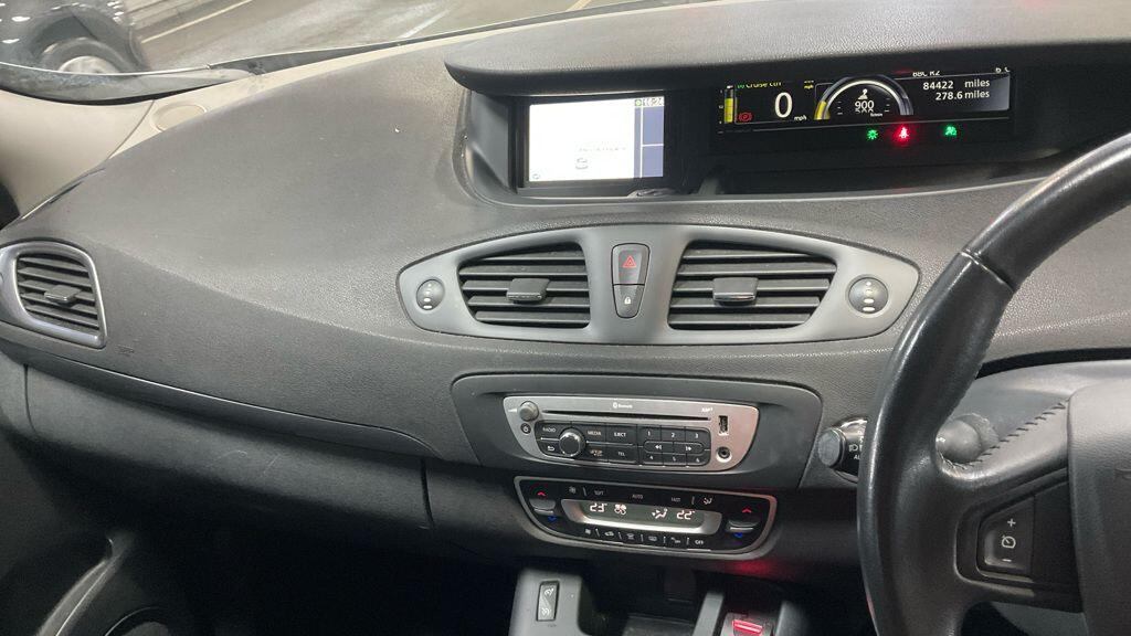 Used Renault Grand Scenic 2014 for sale - 77267802: Photo 11