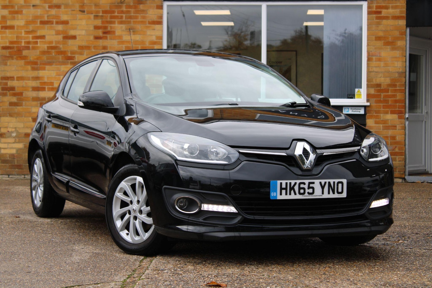 Used Renault Megane 2016 for sale - 76294564: Photo 2