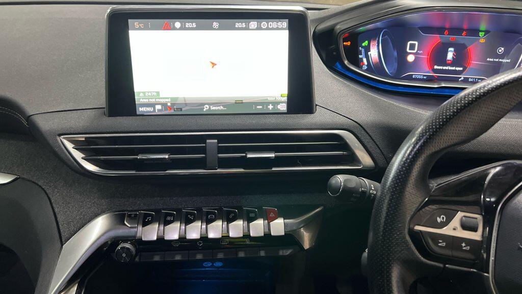 Used Peugeot 3008 2017 for sale - 76646096: Photo 11