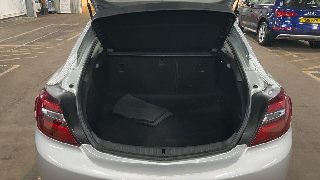 Used Vauxhall Insignia 2017 for sale - 77853777: Photo 7