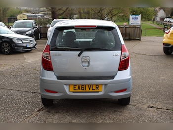 Used Hyundai i10 2011 for sale - 78463457: Photo