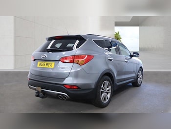 Used Hyundai Santa Fe 2015 for sale - 79075591: Photo