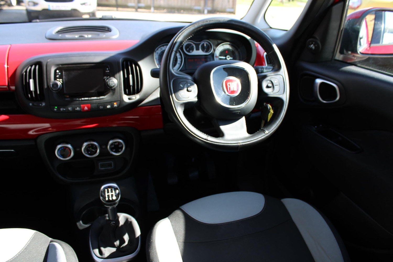 Used Fiat 500L 2017 for sale - 78170572: Photo 15