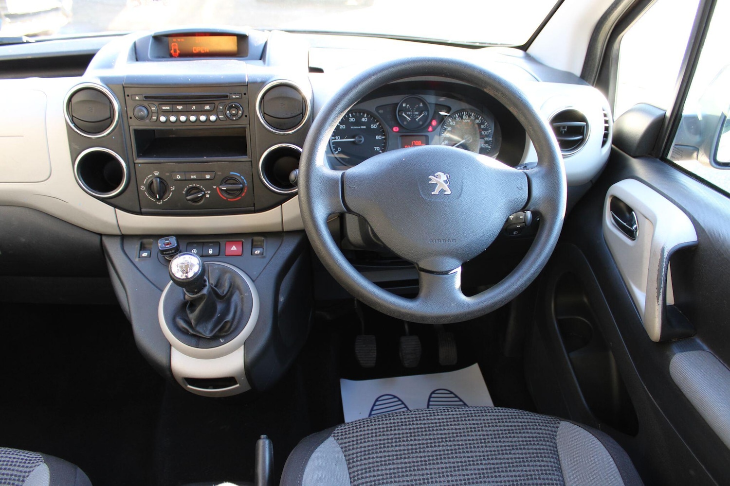 Used Peugeot Partner Tepee 2013 for sale - 76715498: Photo 14