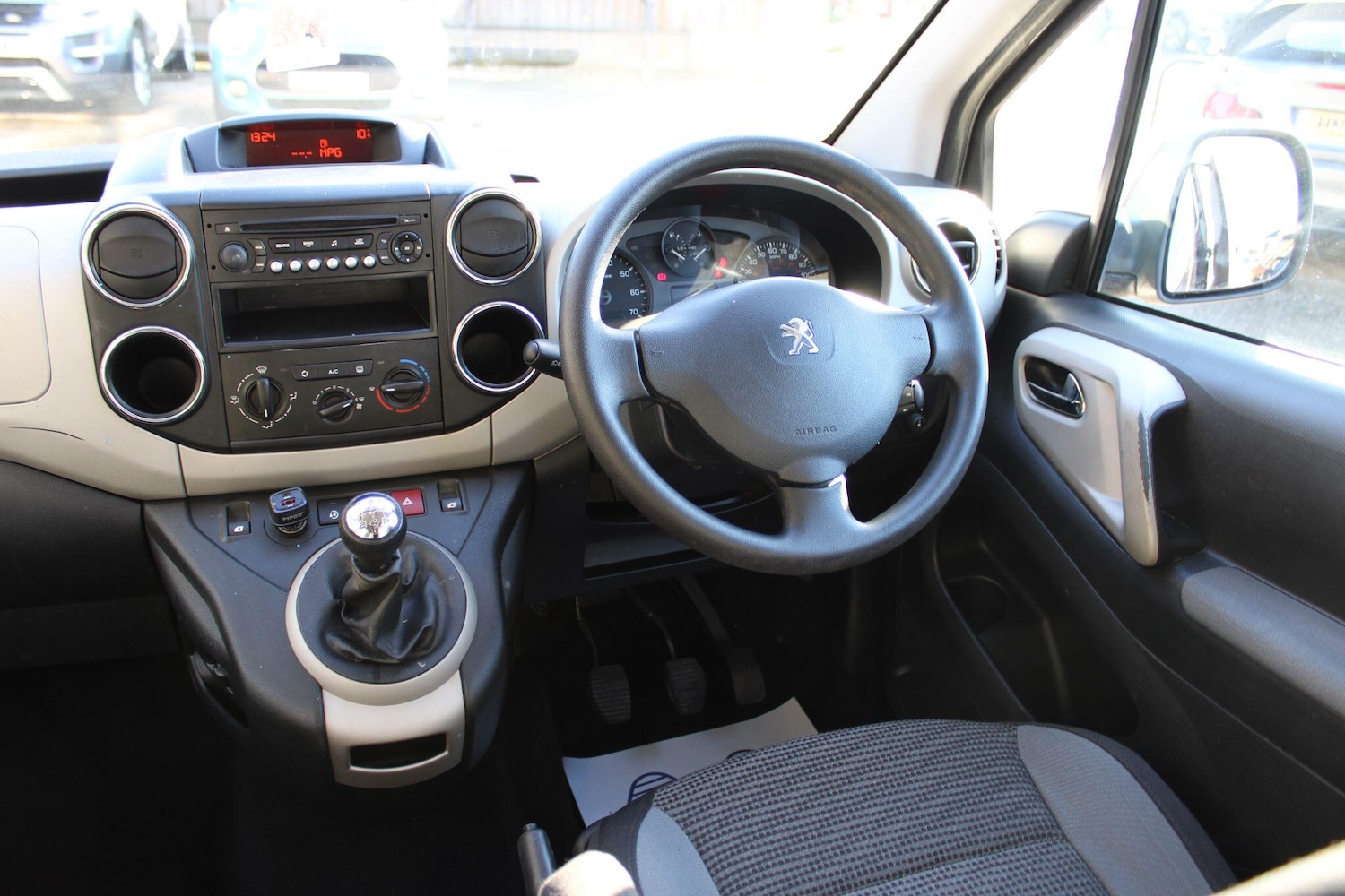 Used Peugeot Partner Tepee 2013 for sale - 76715498: Photo 15